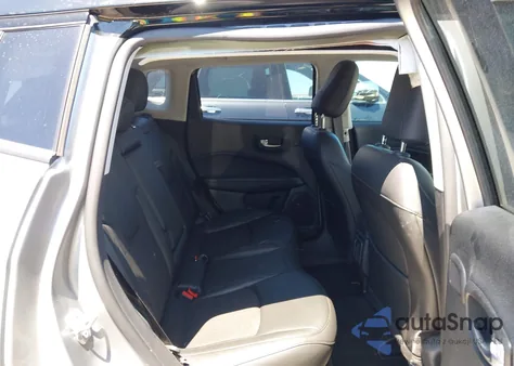 2021 Jeep Compass Altitude Fwd z USA, uszkodzony, nr VIN 3C4NJCBBXMT532335